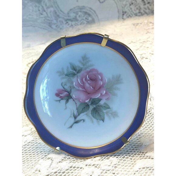 Vintage Limoges Porcelain Plate By Le Roy With Pink Roses & Gold Trim Made In Fr - Picture 3 of 6